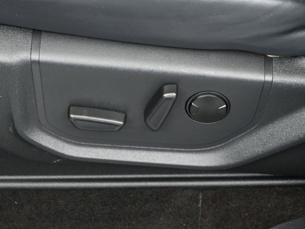 Certified 2023 Ford Expedition XLT image 12