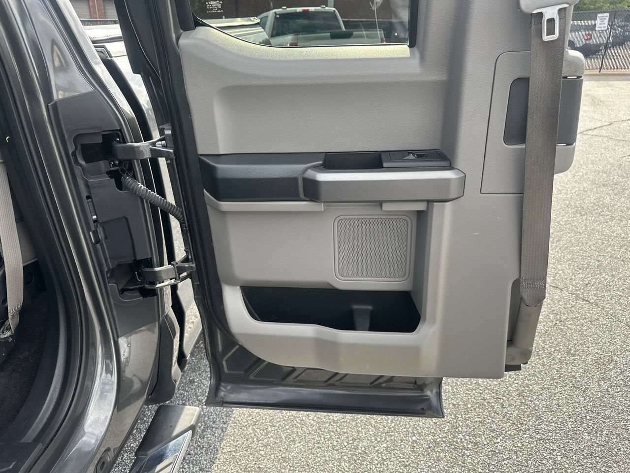Certified 2018 Ford F150 XLT w/ Equipment Group 302A Luxury AWD/4WD image 23