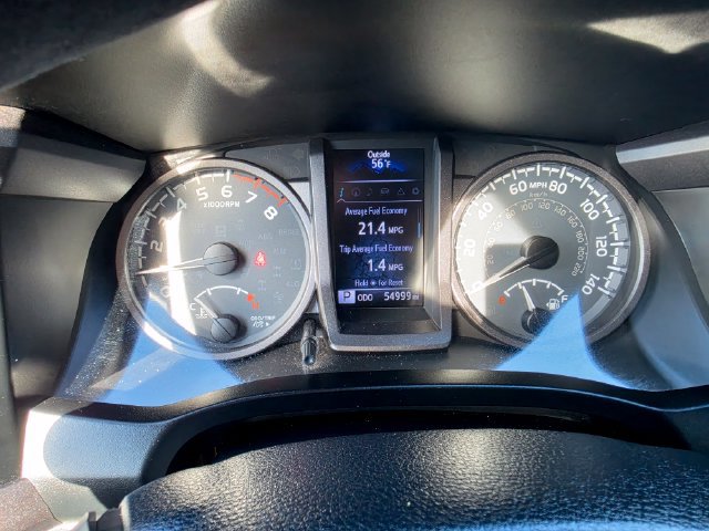 Used 2018 Toyota Tacoma TRD Sport AWD/4WD image 19