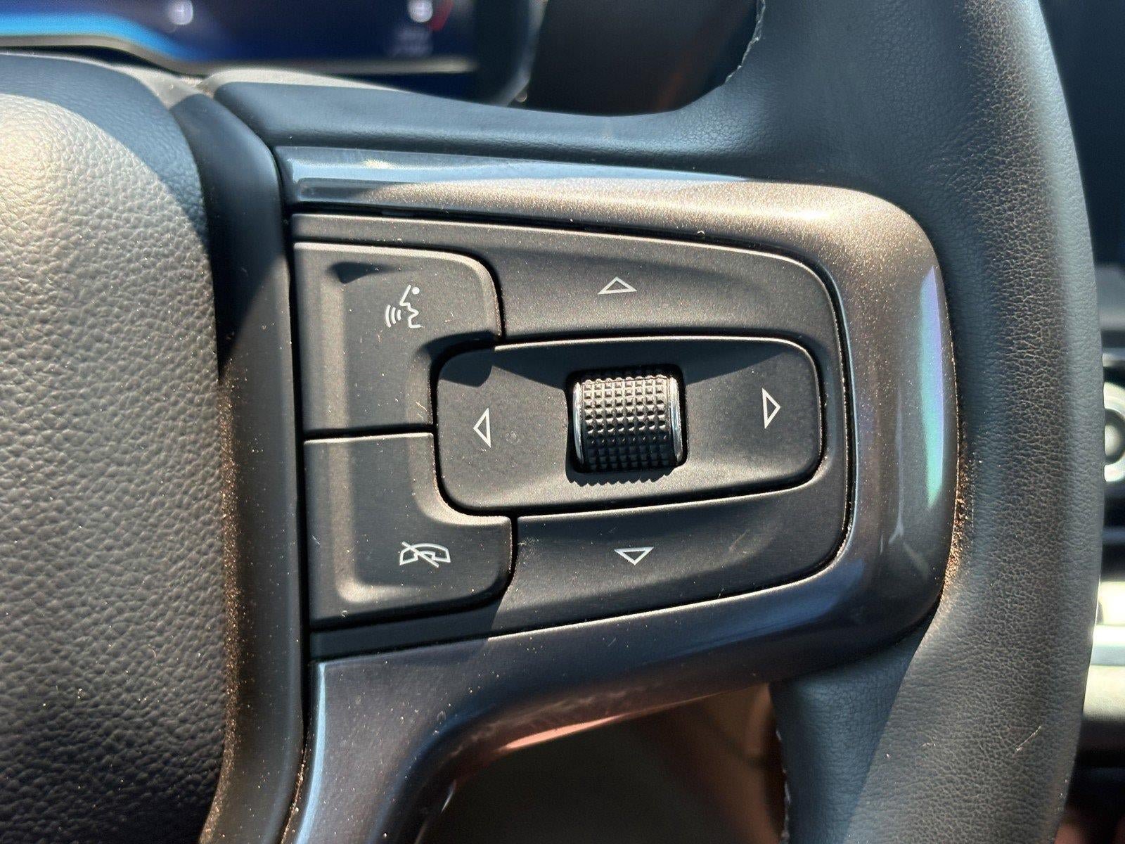 Used 2024 Chevrolet Silverado 3500 High Country AWD/4WD image 29
