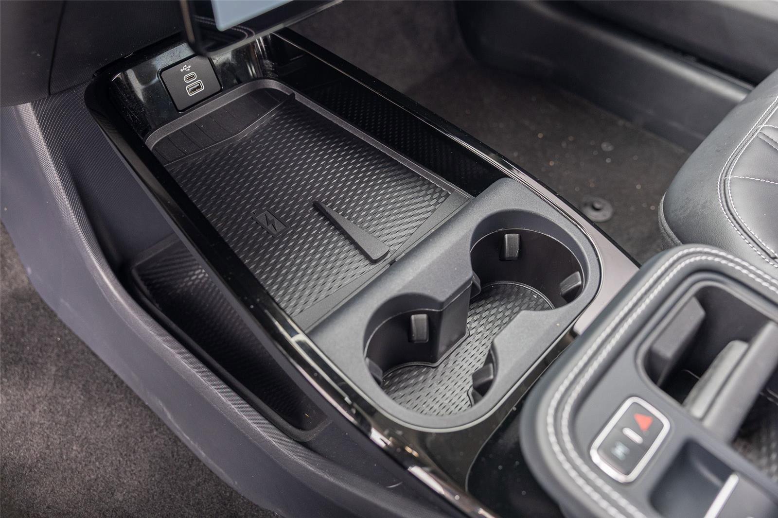 Certified 2025 Ford Mustang Mach-E Select AWD/4WD image 19