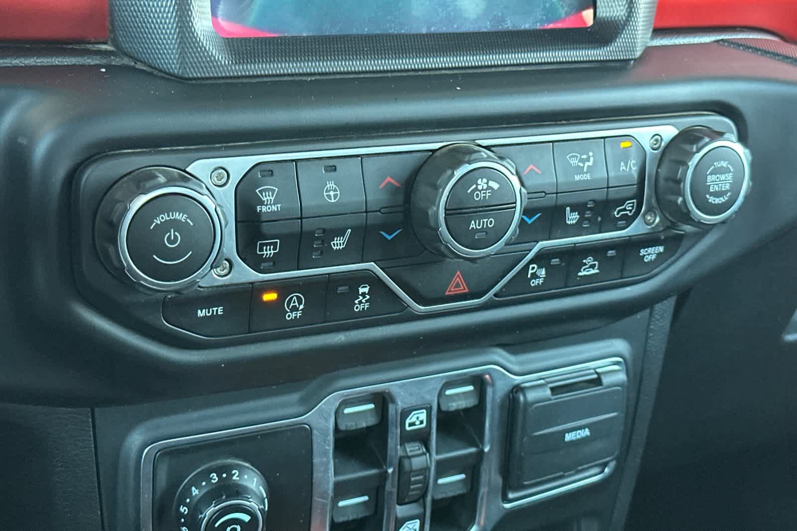 Used 2020 Jeep Gladiator Rubicon AWD/4WD image 20
