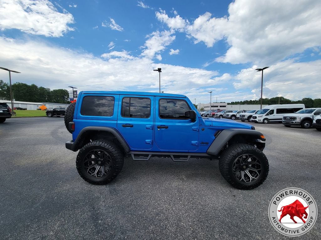 Used 2024 Jeep Wrangler Unlimited Sport AWD/4WD image 8