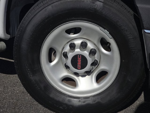 Used 2025 GMC Savana 2500 w/ Driver Convenience Package RWD image 6
