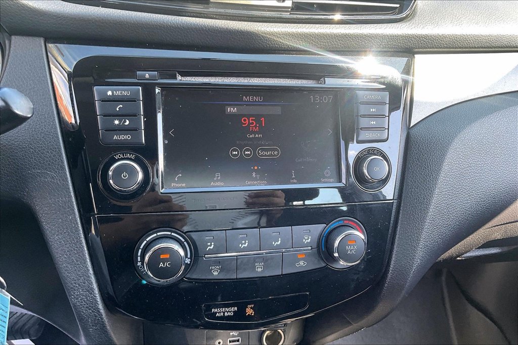 Used 2019 Nissan Rogue Sport S AWD/4WD image 35