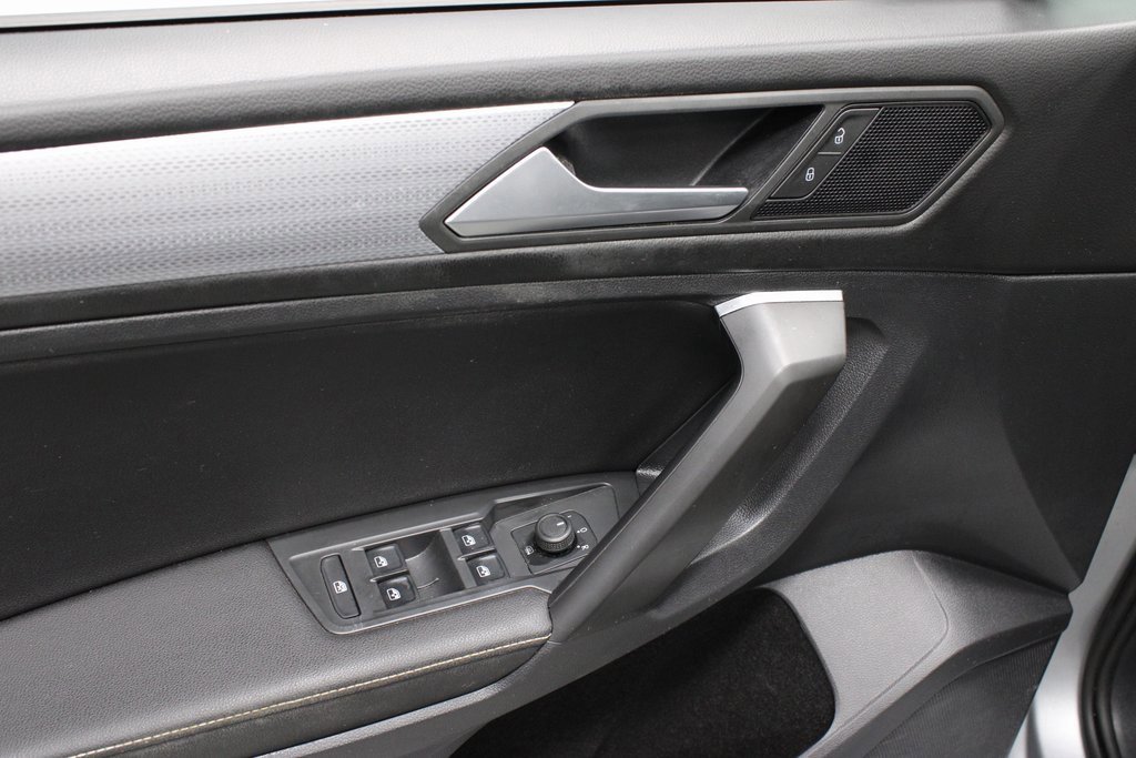 Used 2022 Volkswagen Tiguan S image 23