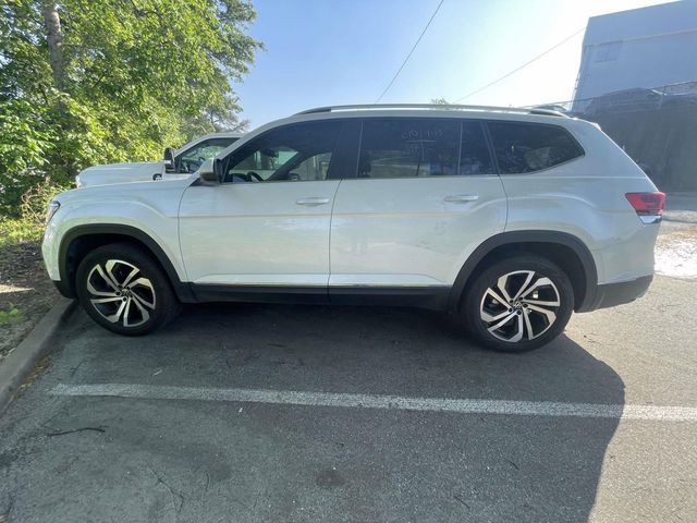 Used 2023 Volkswagen Atlas SEL AWD/4WD image 3