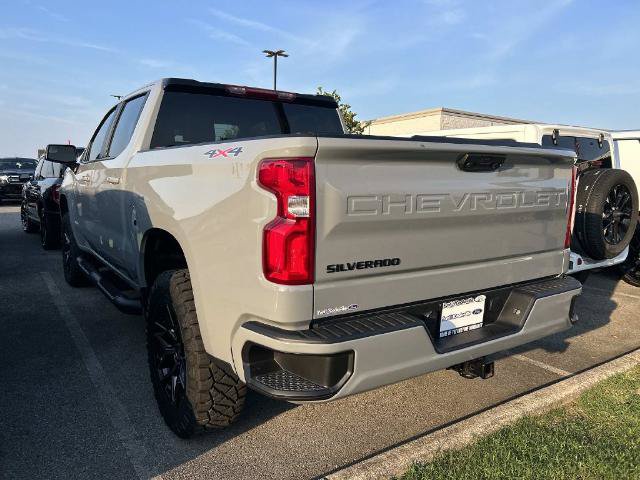 Used 2024 Chevrolet Silverado 1500 RST AWD/4WD image 4