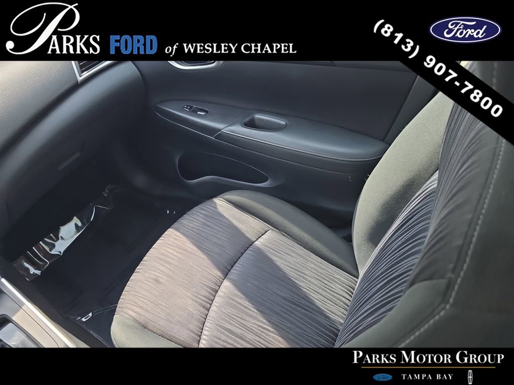 Used 2019 Nissan Sentra SV FWD image 13