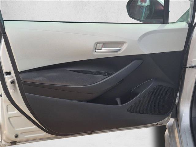 Used 2021 Toyota Corolla LE FWD image 12