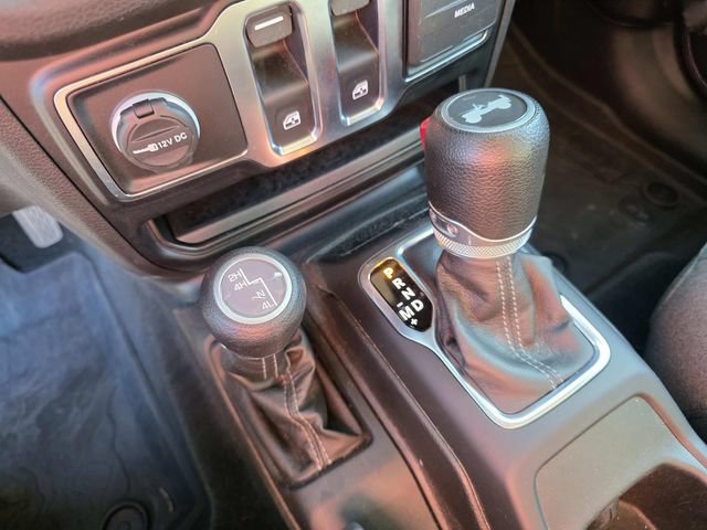 Used 2024 Jeep Wrangler Sport AWD/4WD image 16