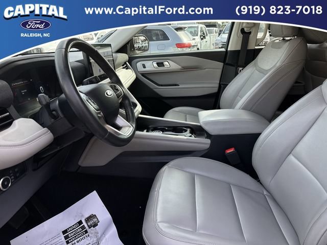 Certified 2025 Ford Explorer Active w/ Active Comfort Package image 17
