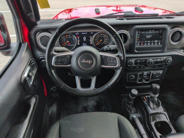 Used 2020 Jeep Wrangler Unlimited Sahara AWD/4WD image 16