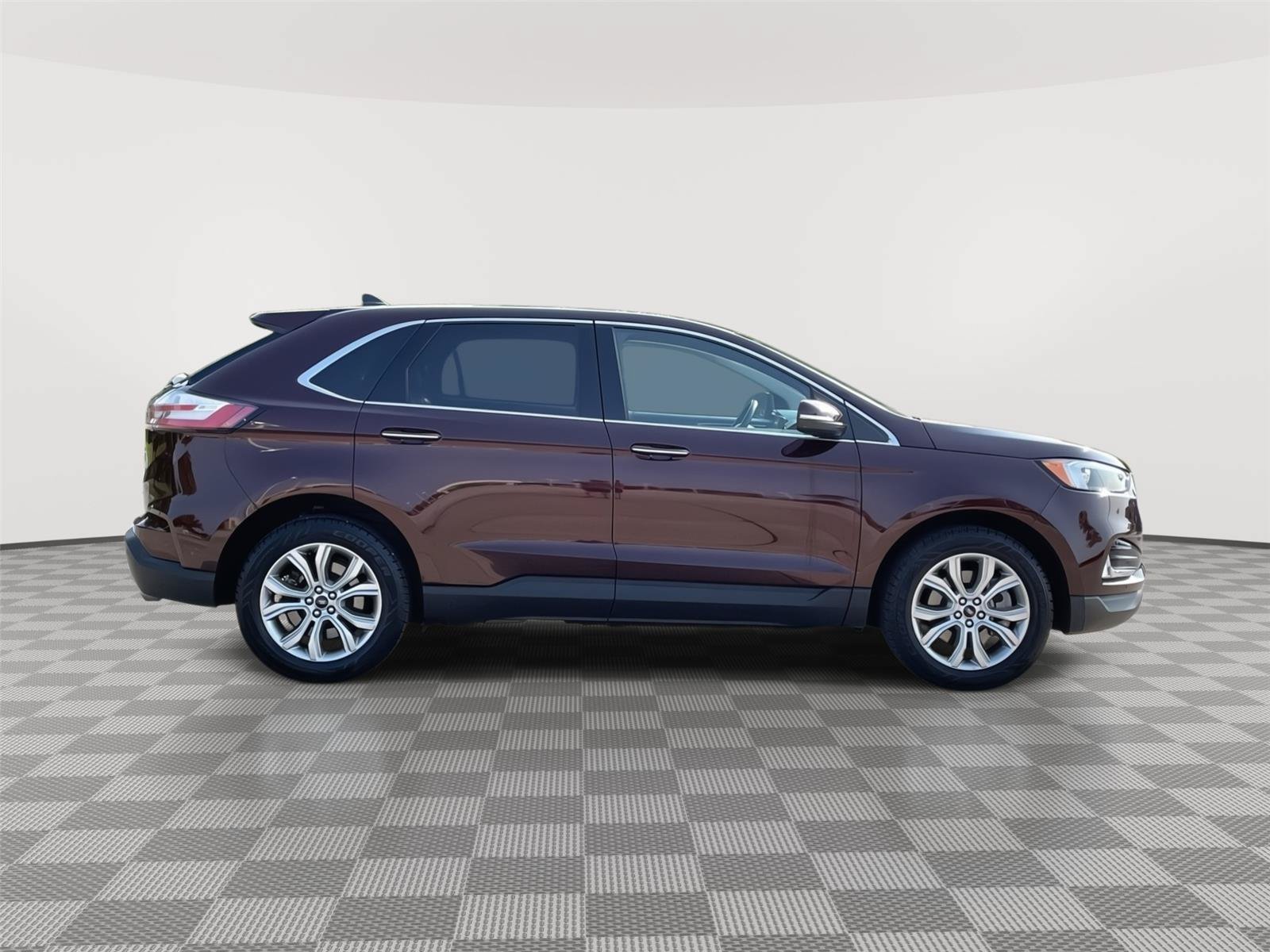 Certified 2024 Ford Edge Titanium AWD/4WD image 6