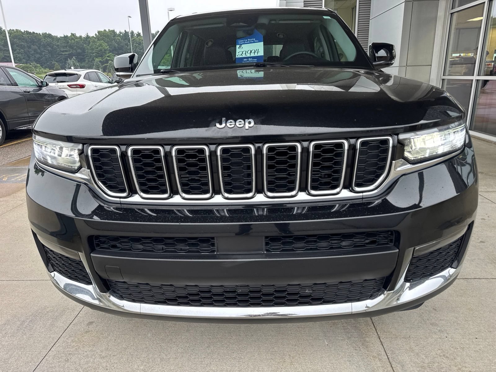 Used 2023 Jeep Grand Cherokee L Limited w/ Trailer Tow Group (B) AWD/4WD image 11