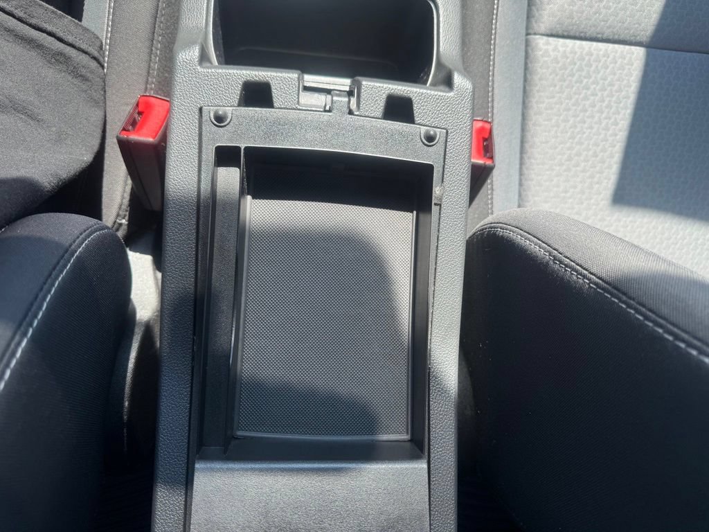 Certified 2018 Ford Escape SE w/ SE Sync 3 Package FWD image 27