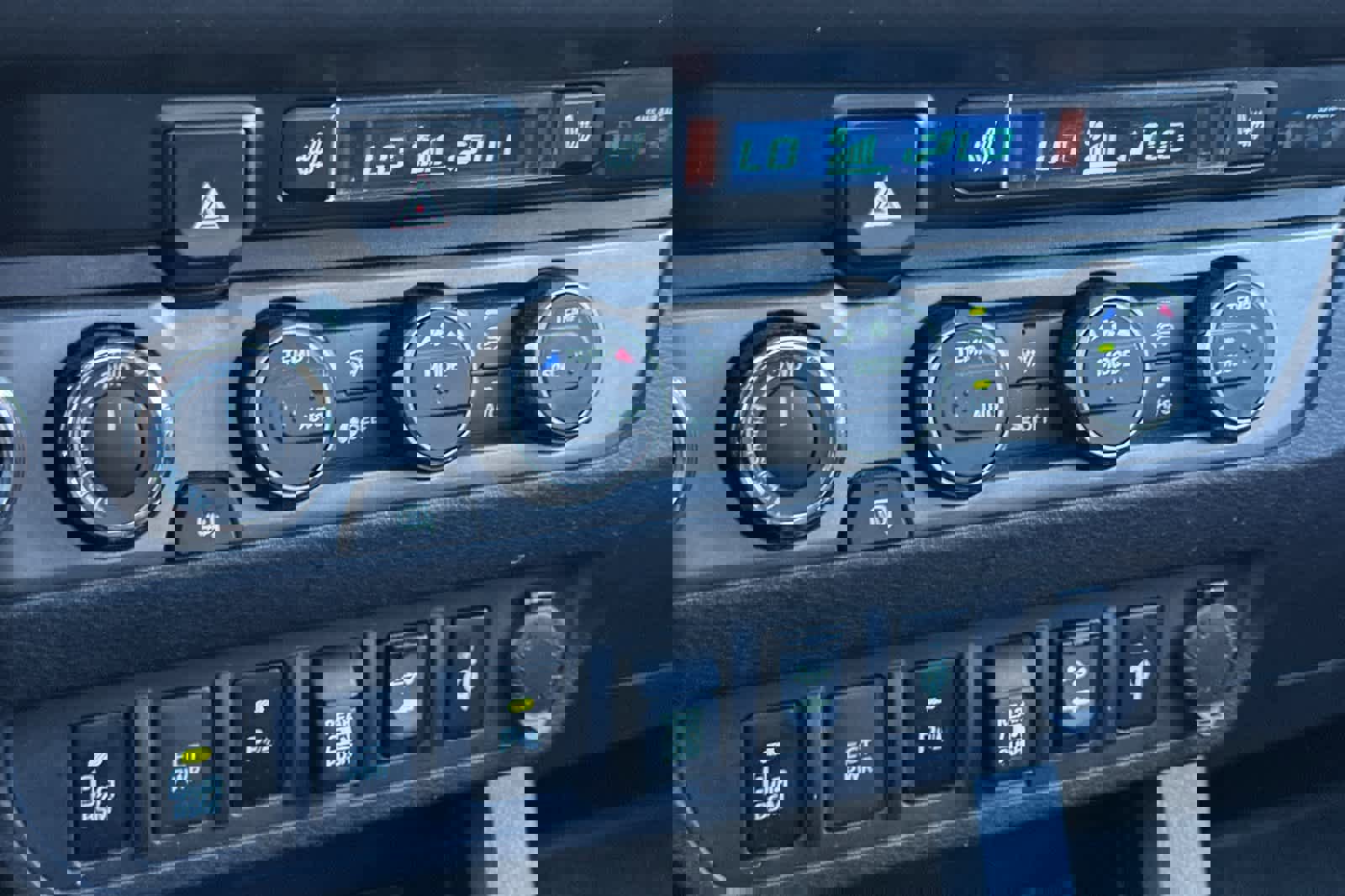 Used 2019 Toyota Tacoma TRD Pro w/ Desert Air Intake Package image 19