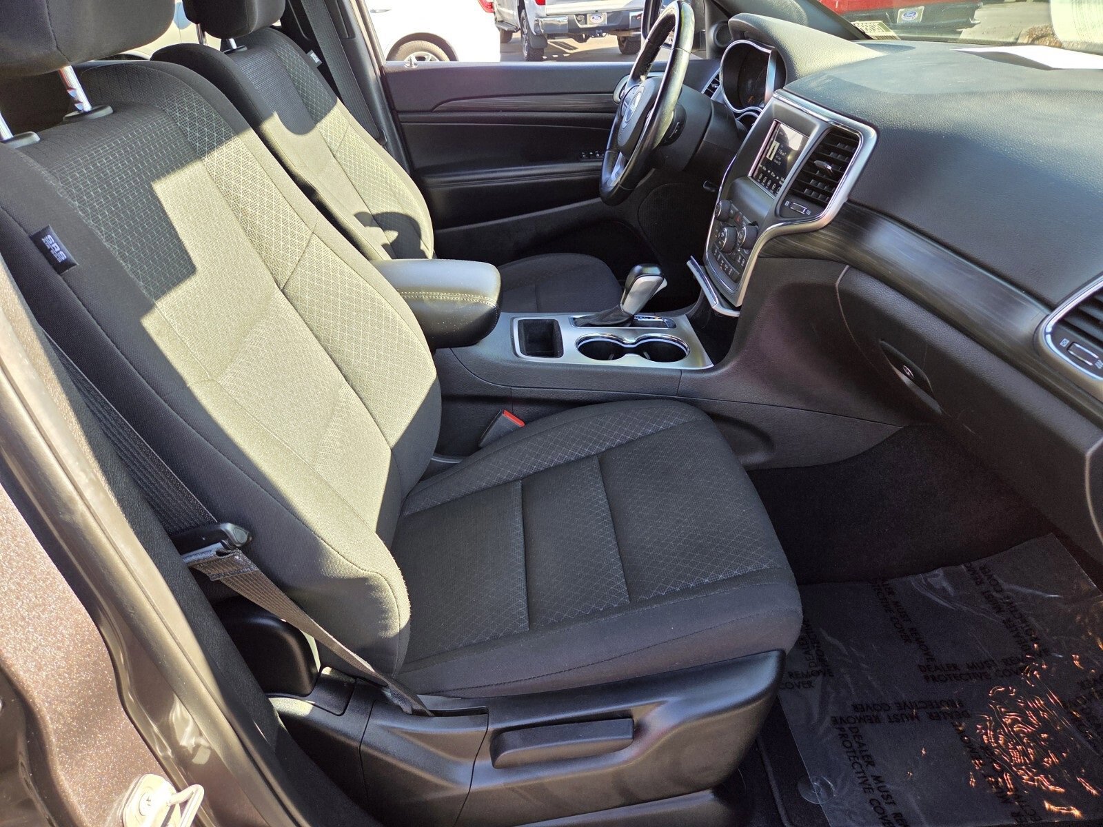 Used 2021 Jeep Grand Cherokee Laredo image 15