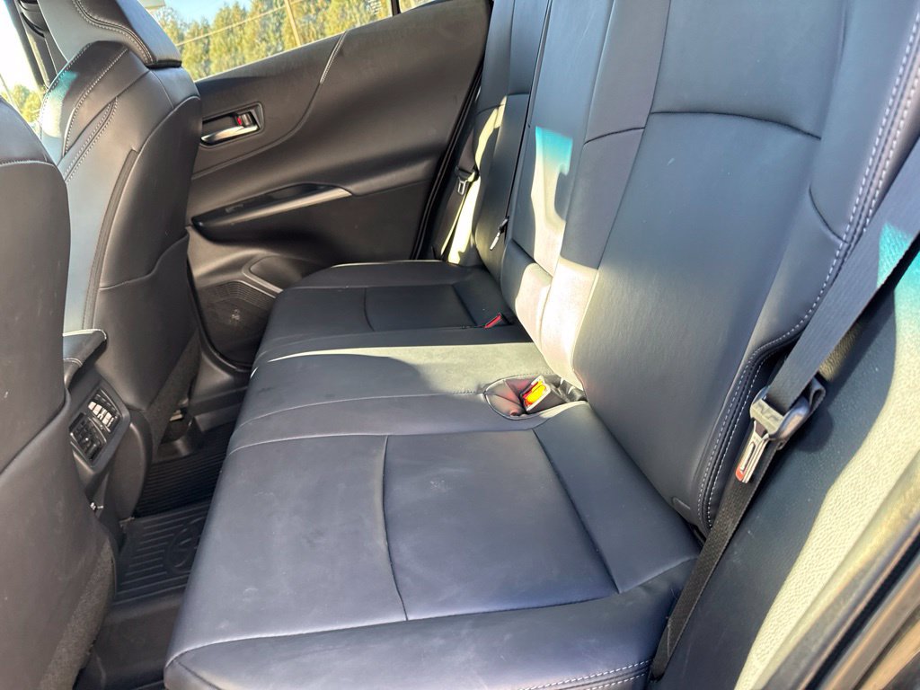 Used 2022 Toyota Venza XLE AWD/4WD image 25
