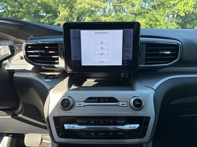 Certified 2023 Ford Explorer XLT w/ Equipment Group 202A AWD/4WD image 19