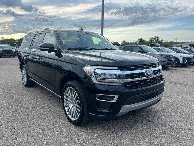 Certified 2023 Ford Expedition Max Limited AWD/4WD image 3