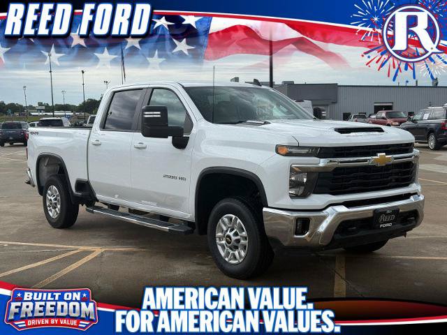 Used 2025 Chevrolet Silverado 2500 LT w/ Convenience Package AWD/4WD image 1