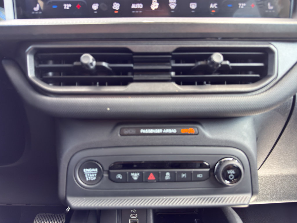 Certified 2025 Ford Bronco Sport Outer Banks w/ Outer Banks Tech Package+ AWD/4WD image 25