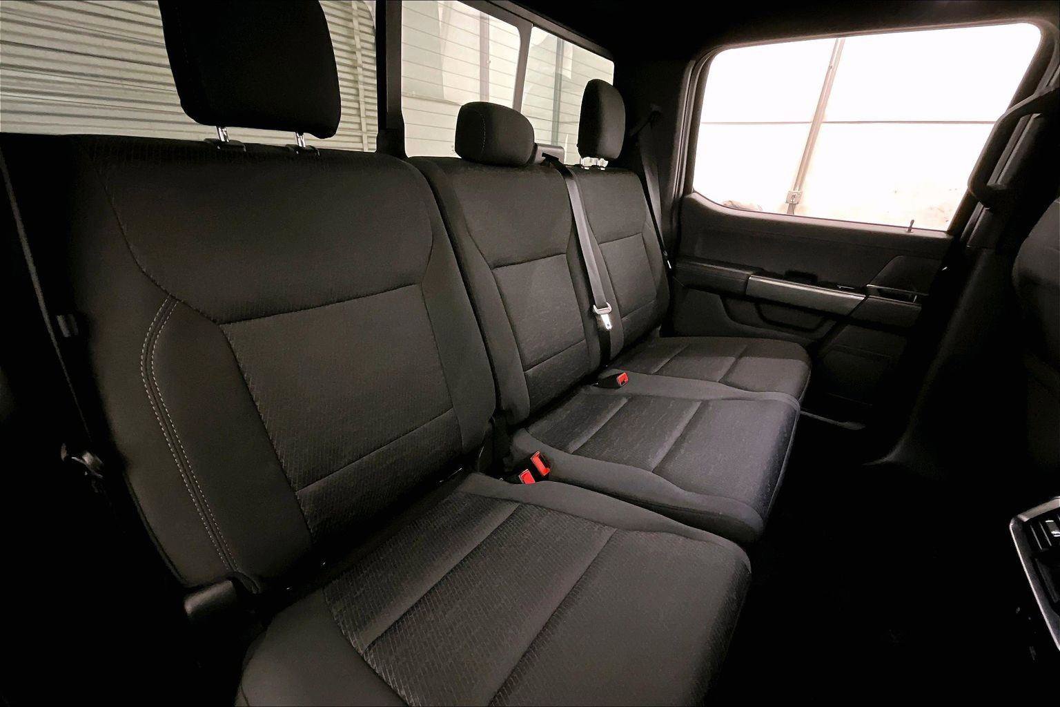 Certified 2022 Ford F150 XLT w/ Equipment Group 302A High image 26