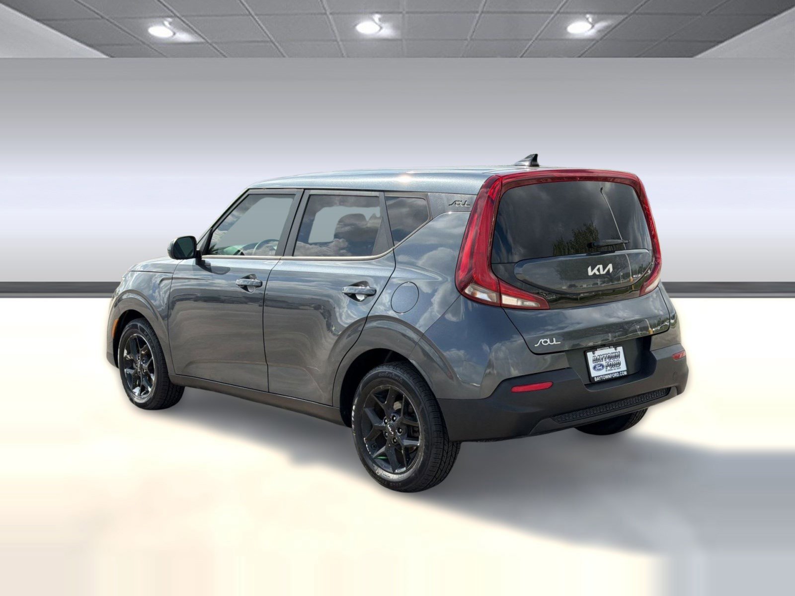Used 2022 Kia Soul LX w/ Technology Package image 5