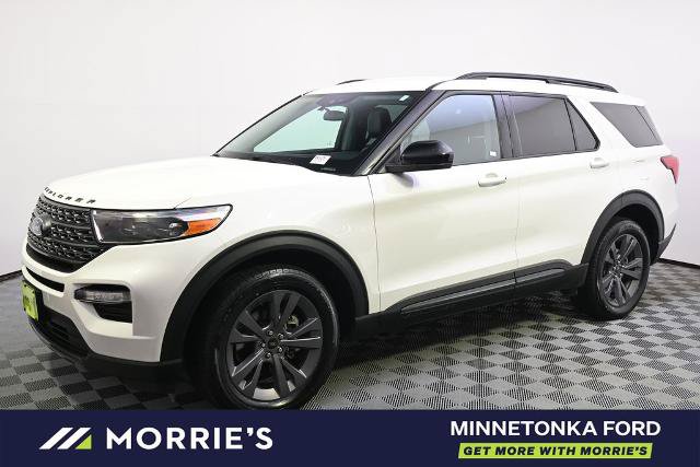 Certified 2023 Ford Explorer XLT w/ Equipment Group 202A AWD/4WD image 2