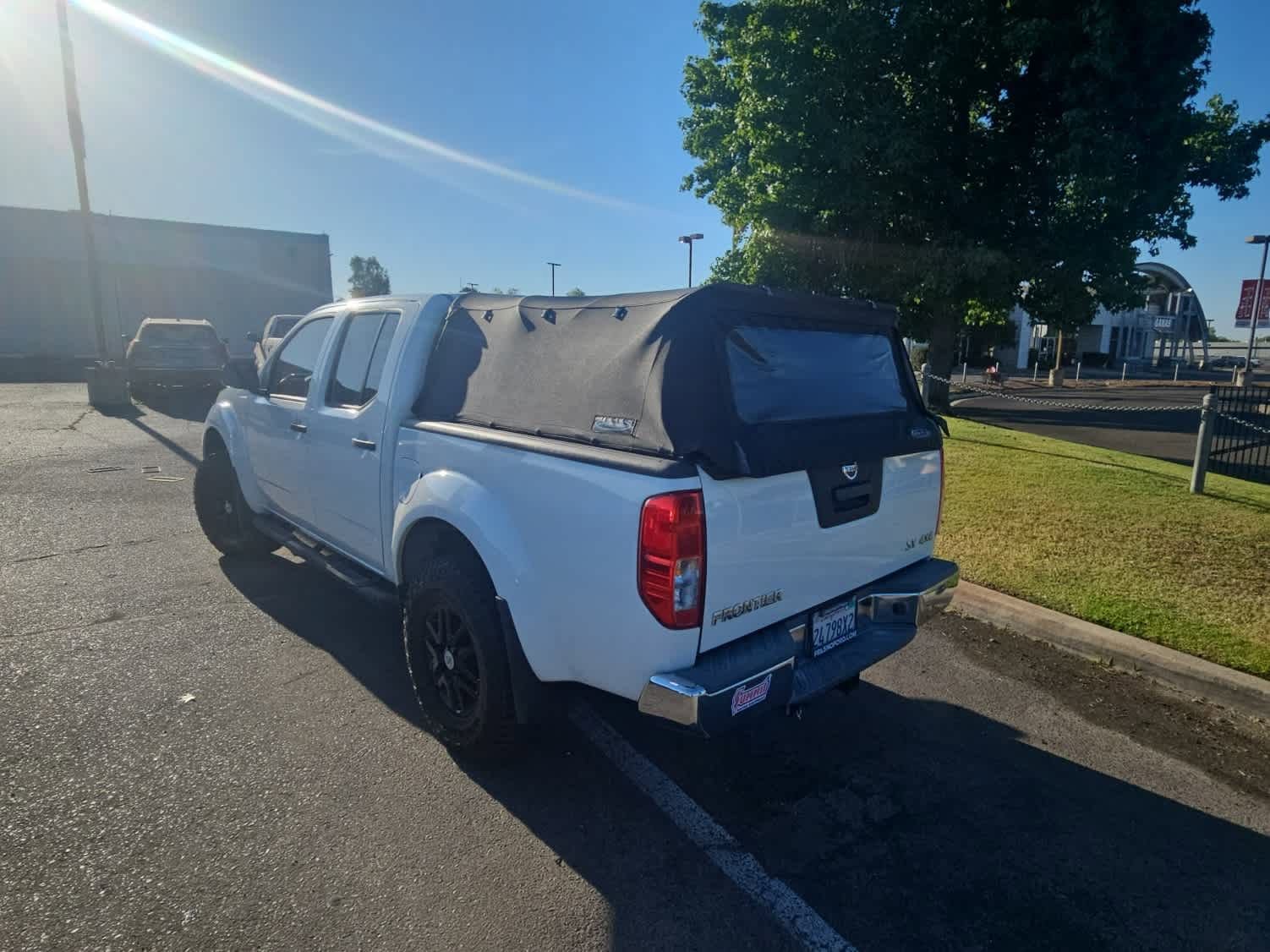 Used 2019 Nissan Frontier SV AWD/4WD image 6