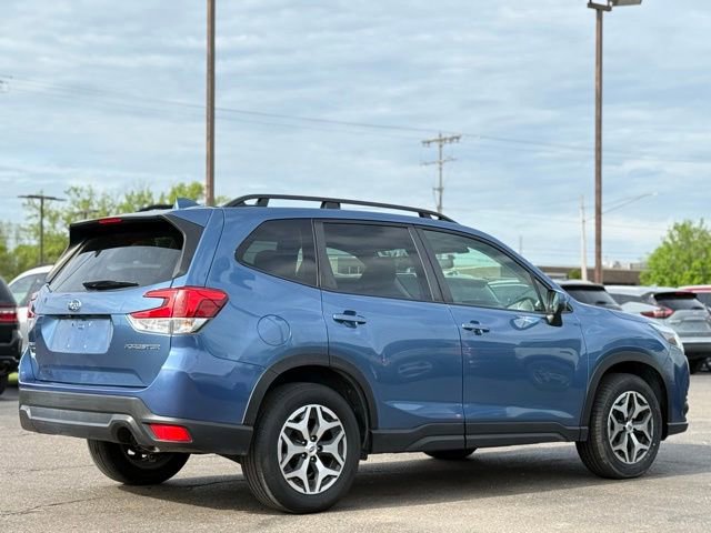 Used 2022 Subaru Forester Premium AWD/4WD image 37
