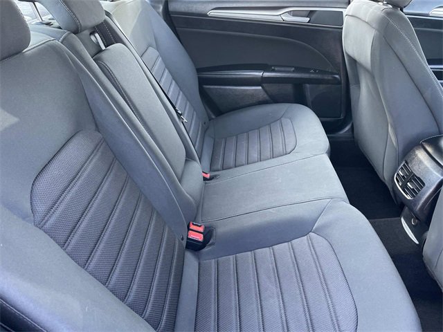 Certified 2020 Ford Fusion SE image 33