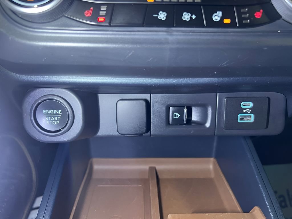 Certified 2024 Ford Maverick Lariat w/ FX4 Off-Road Package image 37