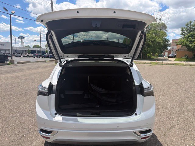 Used 2023 Buick Envision Avenir AWD/4WD image 13