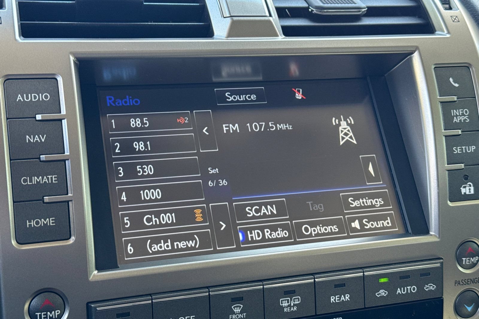 Used 2021 Lexus GX 460 Premium w/ Premium Package AWD/4WD image 18