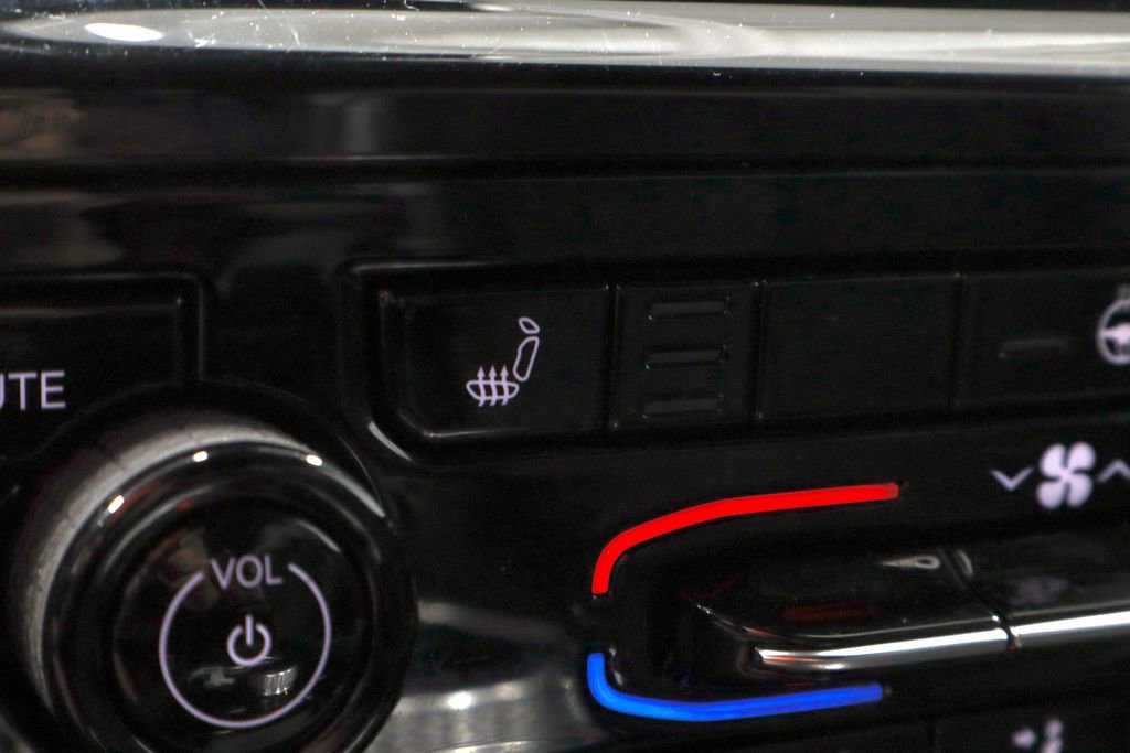 Used 2024 Jeep Grand Cherokee Altitude AWD/4WD image 4