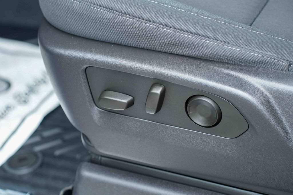 Used 2024 Chevrolet Silverado 1500 RST w/ Z71 Off-Road Package AWD/4WD image 24