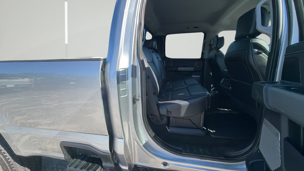Certified 2024 Ford F250 Lariat w/ Lariat Ultimate Package AWD/4WD image 30