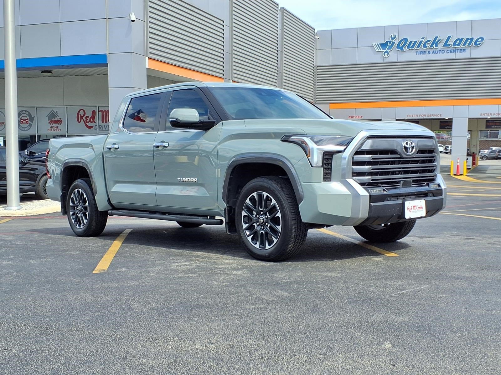 Used 2026 Toyota Tundra Limited w/ Power Package AWD/4WD image 4