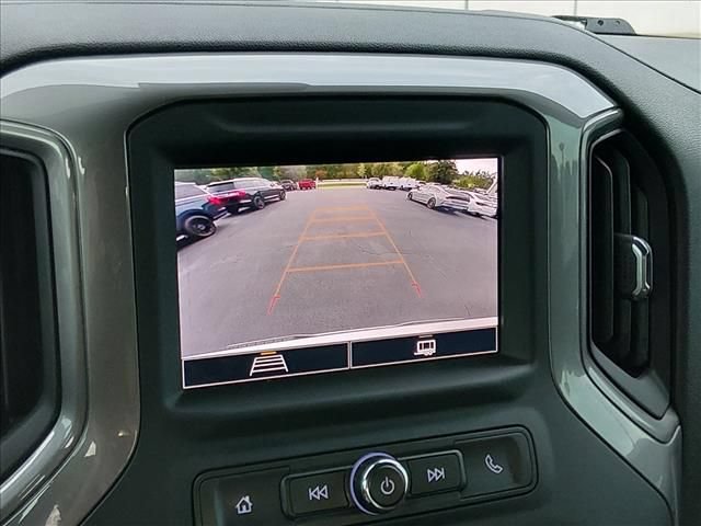 Used 2022 Chevrolet Silverado 1500 Custom AWD/4WD image 19