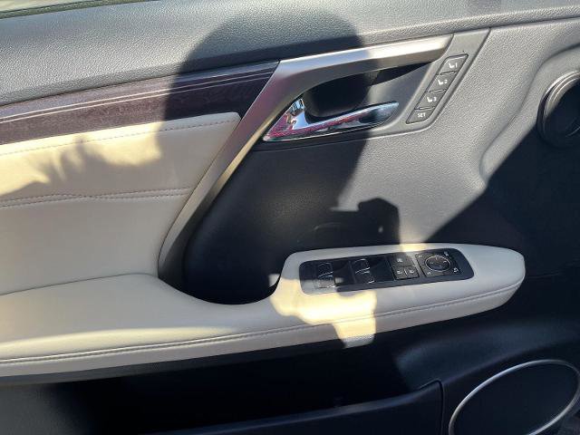 Used 2022 Lexus RX 350L Luxury image 9