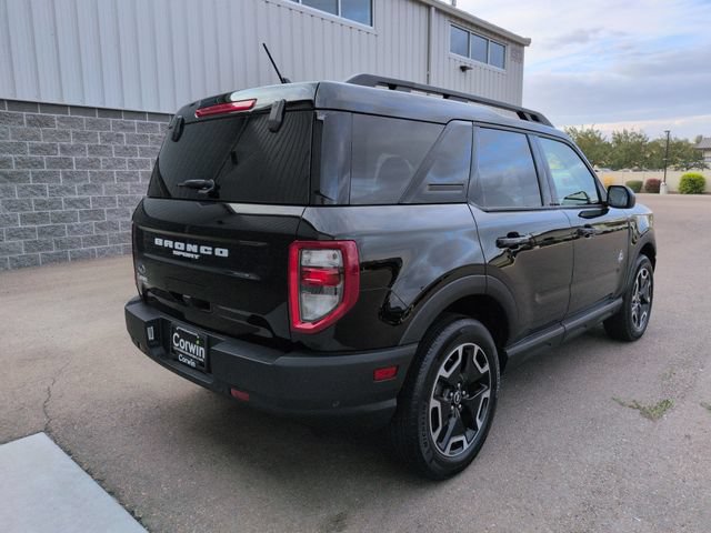 Certified 2023 Ford Bronco Sport Outer Banks w/ Tech Package AWD/4WD image 3