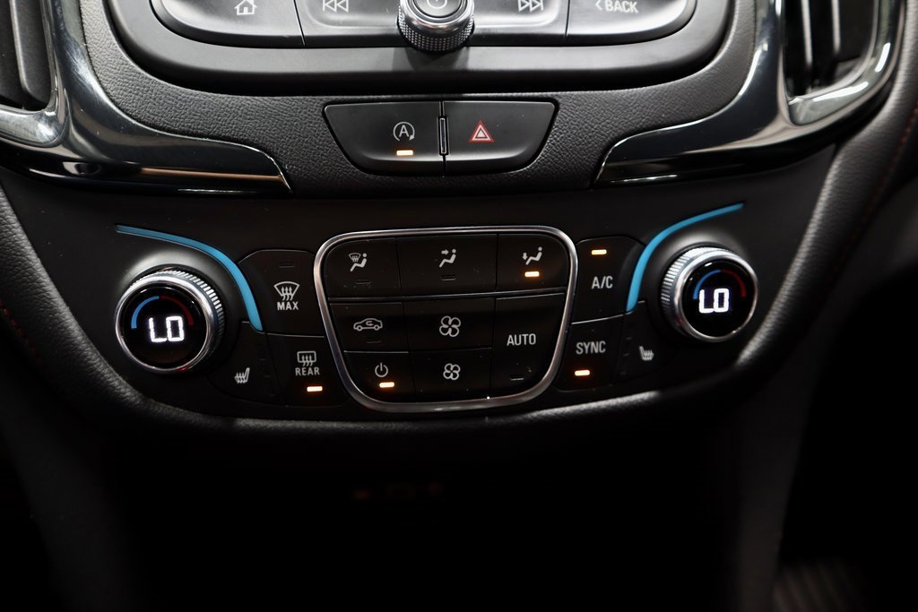 Used 2022 Chevrolet Equinox RS w/ Infotainment Package image 33