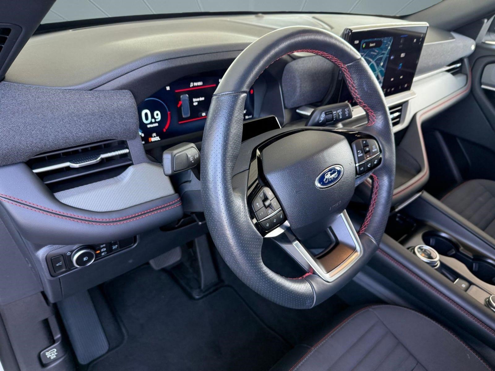 Certified 2025 Ford Explorer ST-Line w/ ST-Line Street Pack AWD/4WD image 9