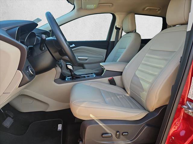 Certified 2019 Ford Escape SEL image 16