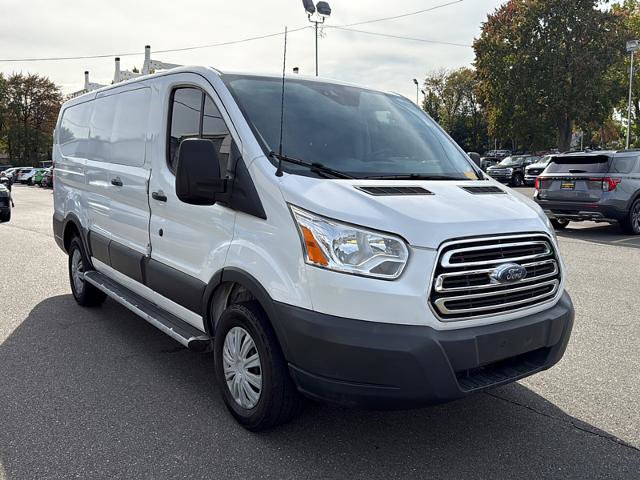 Certified 2018 Ford Transit 250 130 Low Roof w/ Exterior Upgrade Package RWD image 23