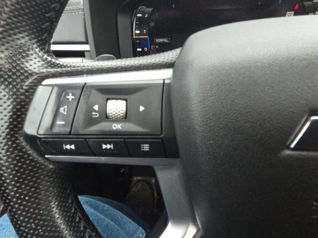 Used 2022 Mitsubishi Outlander SE AWD/4WD image 37