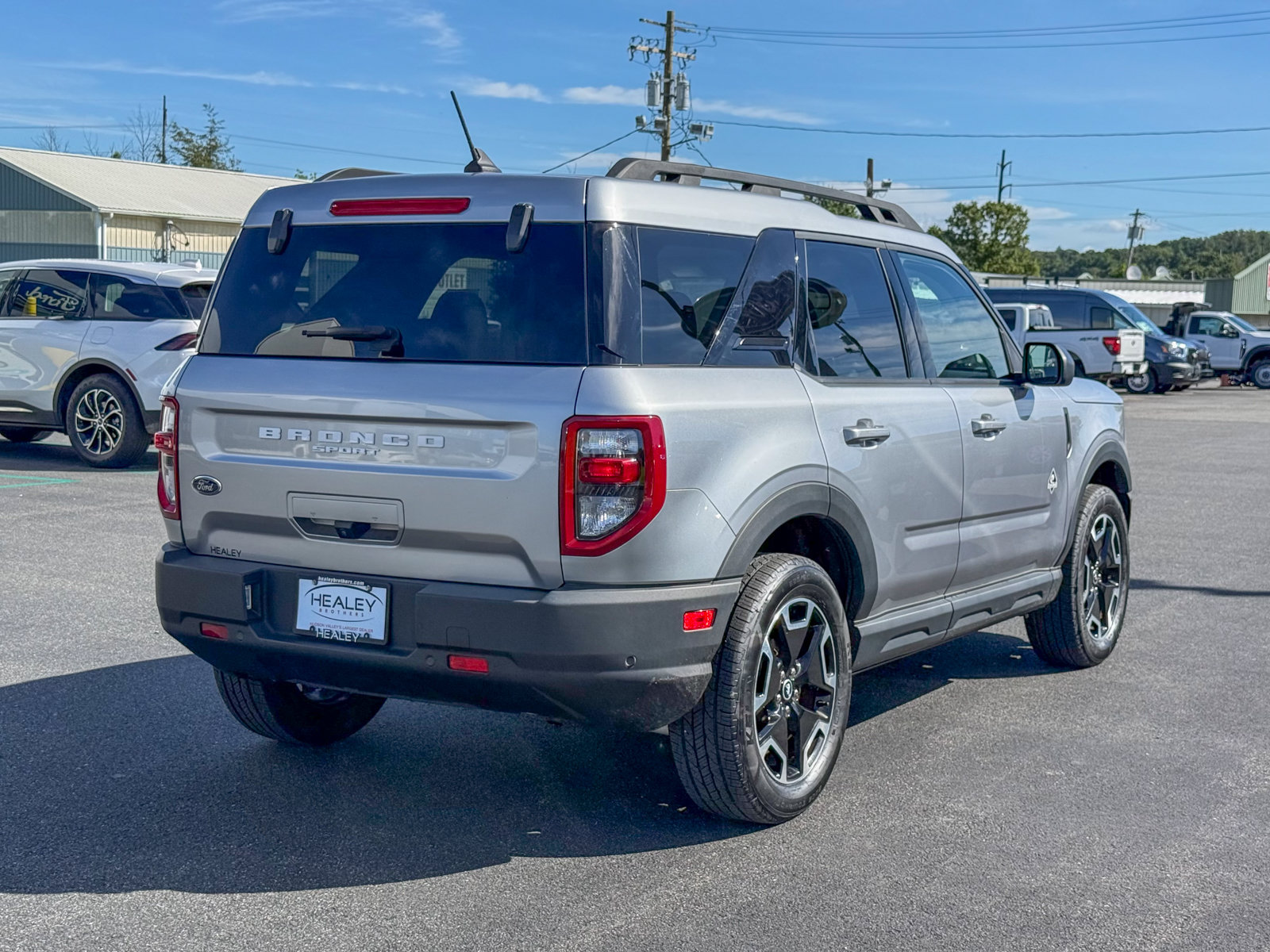 Certified 2023 Ford Bronco Sport Outer Banks w/ Tech Package AWD/4WD image 6