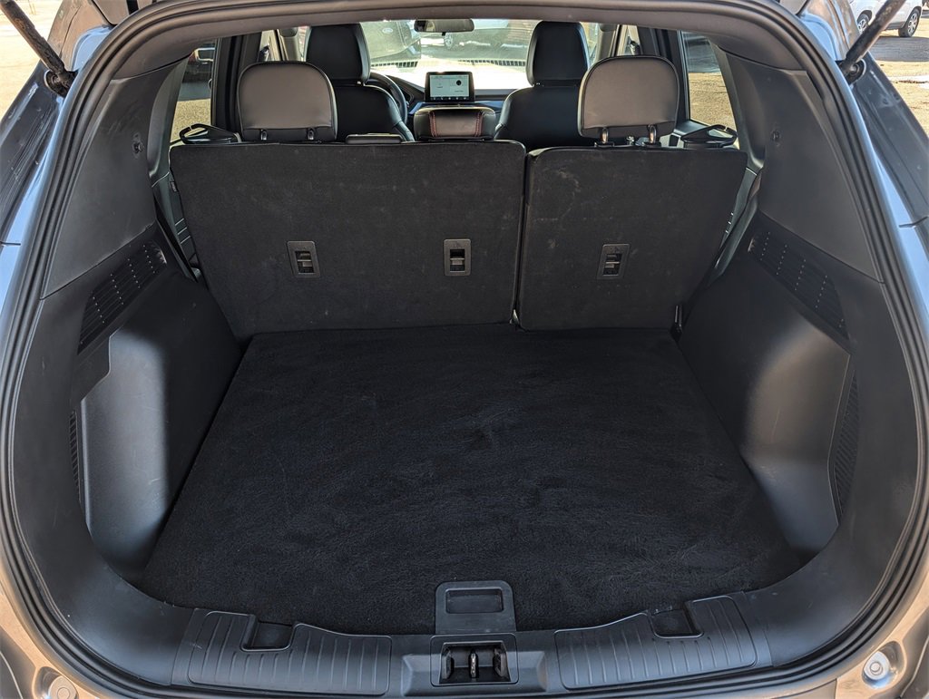Certified 2025 Ford Escape ST-Line image 9